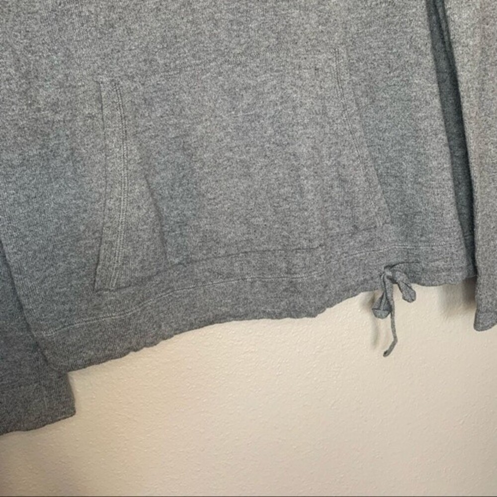 J. Jill Gray Cotton Pullover Minimalist Knit Sweater Women’s Size Small Petite - Picture 2 of 5